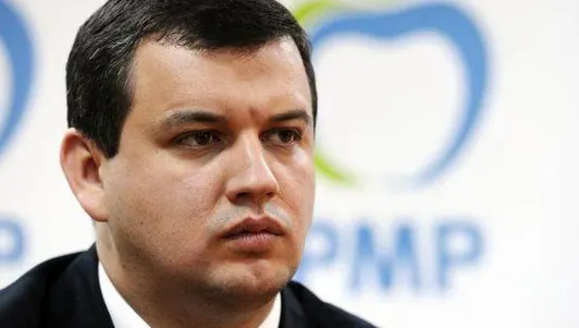 PMP ”cântărește” dacă va vota Guvernul Orban