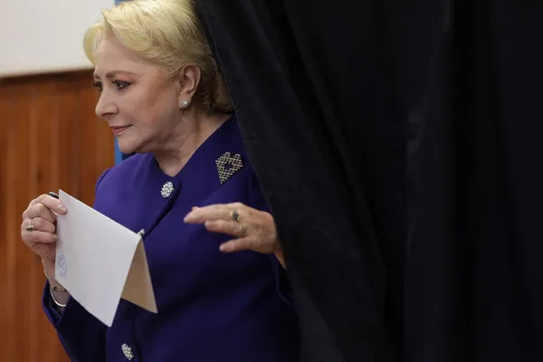 ALEGERI PREZIDENȚIALE 2019 - Dăncilă: Am votat împotriva tăierilor de pensii și salarii