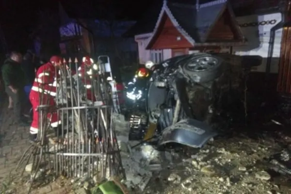 Tragedie la Putna. Un tânăr a murit iar un altul a fost grav rănit în urma unui accident rutier