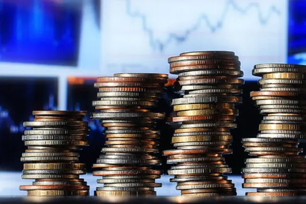 Guvernul Orban anunță apocalipsa economiei, BERD vede luminița de la capătul tunelului