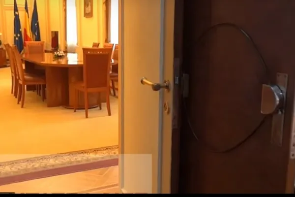 Cum arată biroul noului ministru de Interne, Marcel Vela! Locul în care puţini au acces. VIDEO realitatea.net