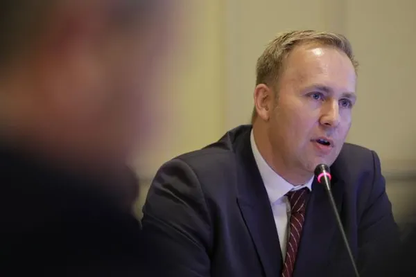 Asigurările de sănătate, pe drumul pensiilor private?