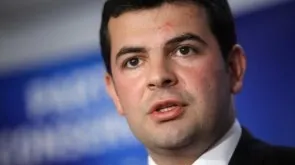 Anunț de ultimă oră al puciștilor din Pro România: 7 sau 8 voturi pentru Guvernul Orban