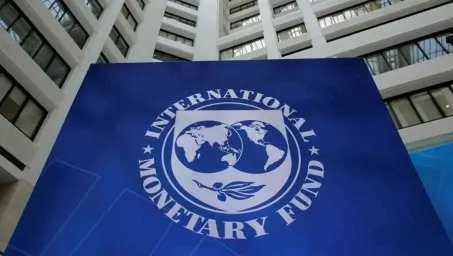 FMI: Politica monetară în România trebuie să rămână una restrictivă