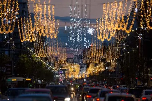 Bucureștenii s-ar putea bucura în acest an de un târg de Crăciun! Anunțul primarului Nicușor Dan