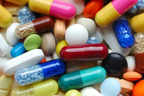 Peste 70 de medicamente DISPAR de la 1 noiembrie. Asociaţiile de pacienţi cer SOLUŢII Guvernului