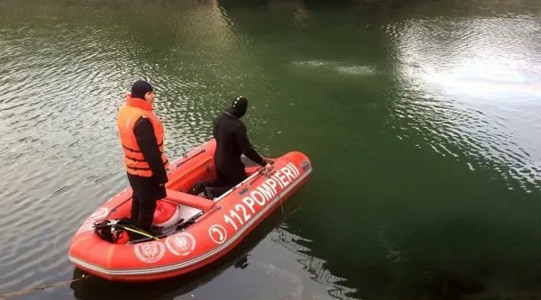 Descoperire macabră, în Râul Olt. Ce au scos polițiștii la suprafață