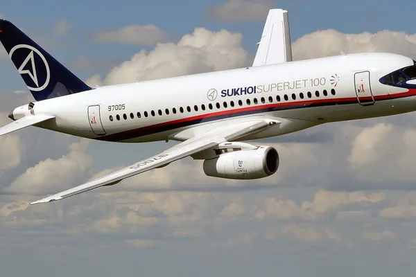 Italian cu febră mare, aterizat pe Aeroportul Internațional Sibiu, preluat de ISU. I se vor recolta analize pentru coronavirus