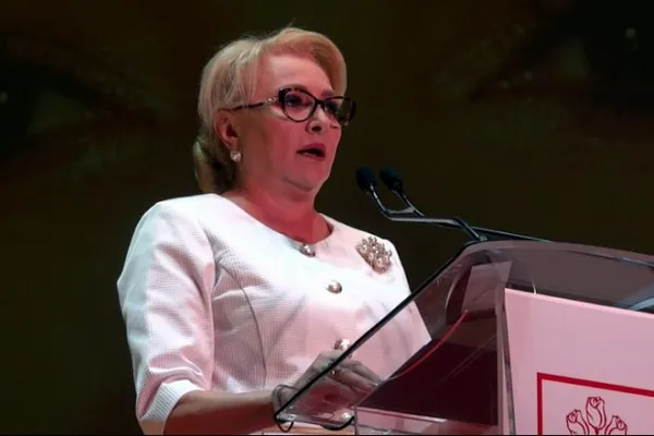 Florin Roman: "Dăncilă n-a trecut în declaraţia de avere un ceas de aur, echivalent a 119 pensii"