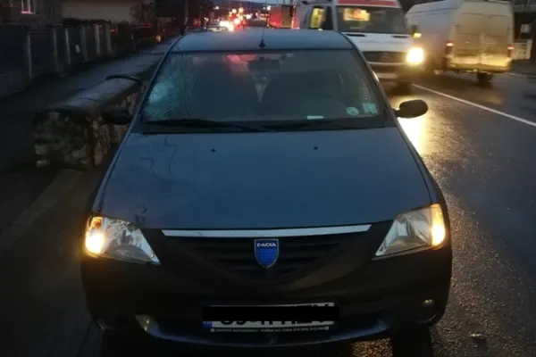 Grav accident în Turda! O femeie a fost lovită de o maşină pe trecerea de pietoni