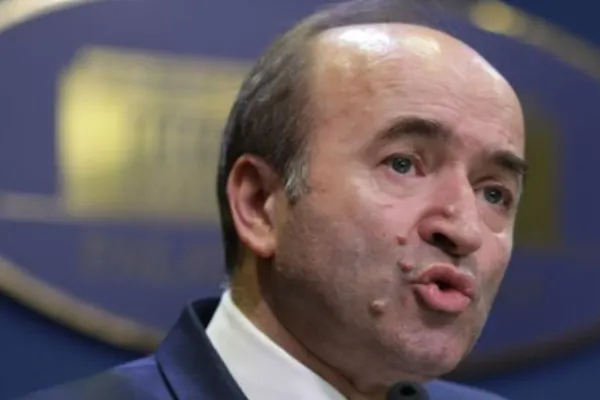 Tudorel Toader: Guvernul demis nu poate promova legal legea salarizării. „Va rezulta o lege strâmbă”