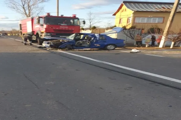 Accident cu două victime, în jud. Argeş, după un GEST pe care şi tu îl faci la volan