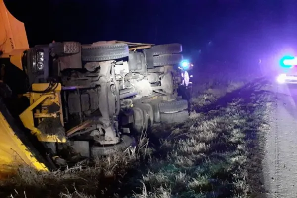 Accident cumplit în Ialomița. Un utilaj de deszăpezire s-a răsturnat