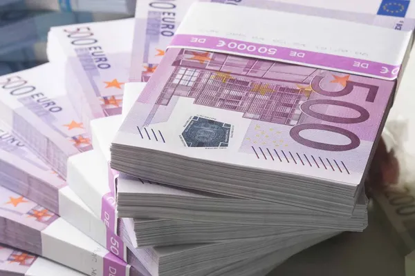 Guvernul Orban împrumută 6 miliarde de lei