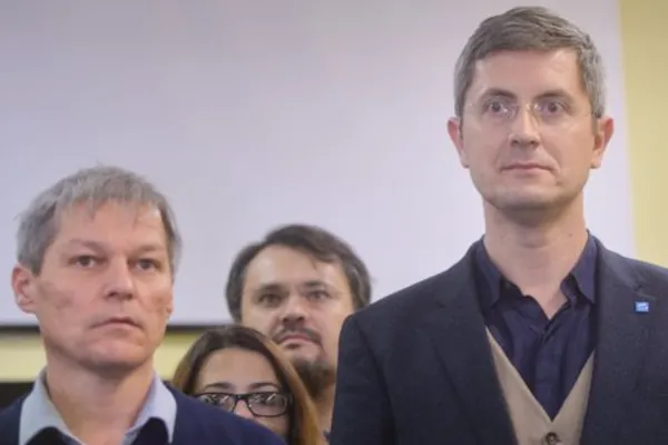 Ședință la USR PLUS după deciziile PNL: Negocierile dintre partidele care vor să se alieze la guvernare vor fi reluate
