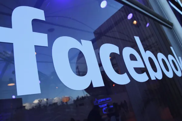 A instigat oamenii, pe Facebook, împotriva polițiștilor. Ce pedeapsă a primit