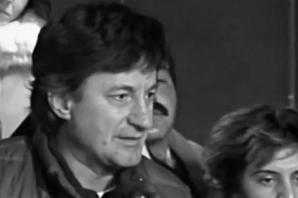 Caramitru, pentru realitatea.net: "Am cerut oprirea focului asupra BCUB. Imbecilul de Vadim a lansat invenţii"