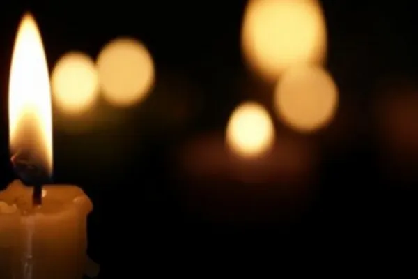 Cină la lumina lumânării - protest inedit al restaurantelor franceze față de facturile uriașe. Antreprenorii cer plafonarea prețurilor