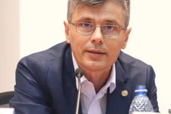 Virgil Popescu, la Realitatea PLUS: Românii vor putea călători fără să mai stea 14 zile în carantină