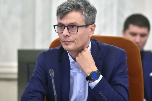Virgil Popescu: „Racordurile la reţelele de gaze naturale şi energie electrică de la reţea până la limita de proprietate sunt GRATUITE”
