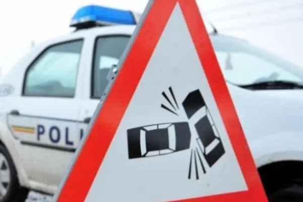 Centrul Infotrafic avertizează: risc crescut de accidente în București și în 17 județe