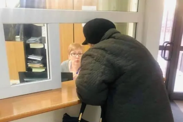 Se desființează ghișeele Caselor de Pensii