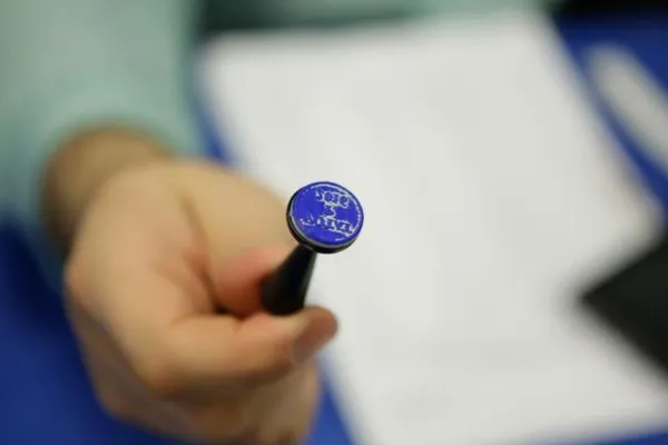 Sondaj IMAS: Guvernarea aduce capital electoral pentru PNL, în timp ce PSD și USR pierd teren