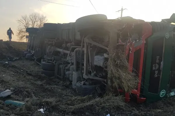 Accident grav între Slatina şi Piteşti soldat cu un mort. Imagini cumplite cu maşinile strivite