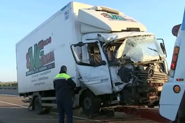 Accident cu români, în Spania: un mort, mai mulți răniți, după o coliziune violentă