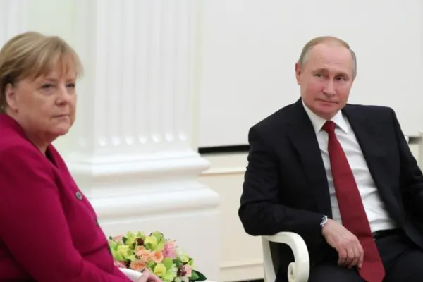 Ce au stabilit Vladimir Putin și Angela Merkel, sâmbătă, la Kremlin