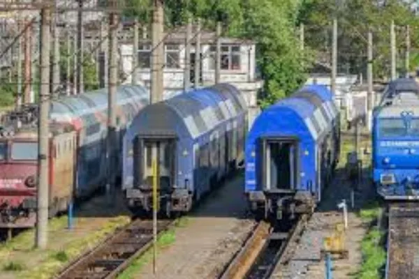 Guvernul a cedat în fața sindicatelor de la CFR. Ministerul Transporturilor anunță CREȘTEREA salariilor