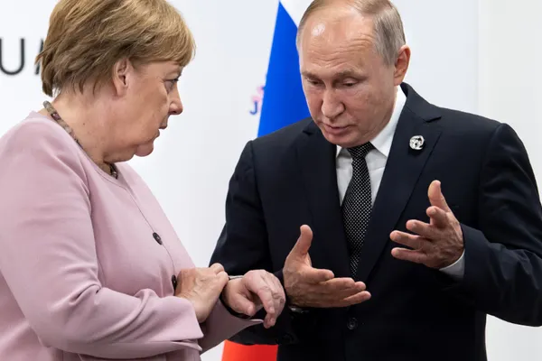 Angela Merkel, față în față cu Vladimir Putin. Decizie în conflictul din Orientul Mijlociu