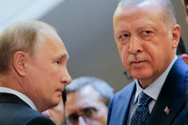 Ankara și Moscova îndeamnă la SUA și Iranul la o conduită mai reținută