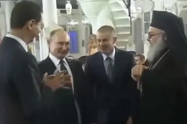 VIDEO Vladimir Putin face glume pe seama lui Donald Trump