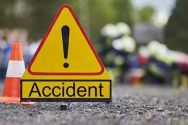 Două persoane în spital, în urma unui grav accident în județul Dolj. Șoferul era băut
