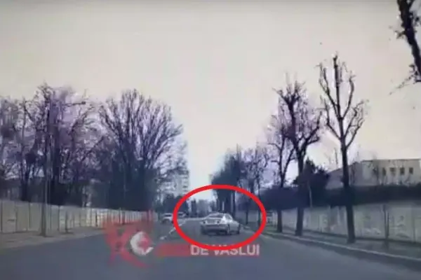 VIDEO - Accidentul în care au murit doi tineri, de 19 și 21 de ani, în această dimineață la Bârlad