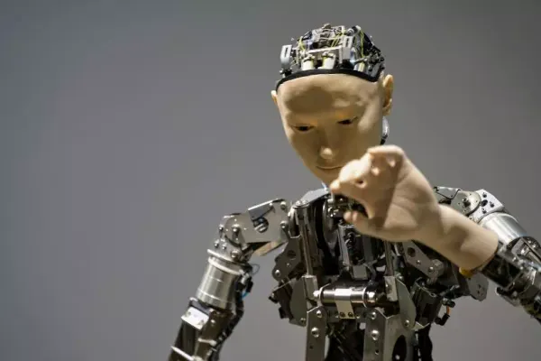 Uniunea Europeană vrea o inteligenţă artificială 'responsabilă' şi controlată de om