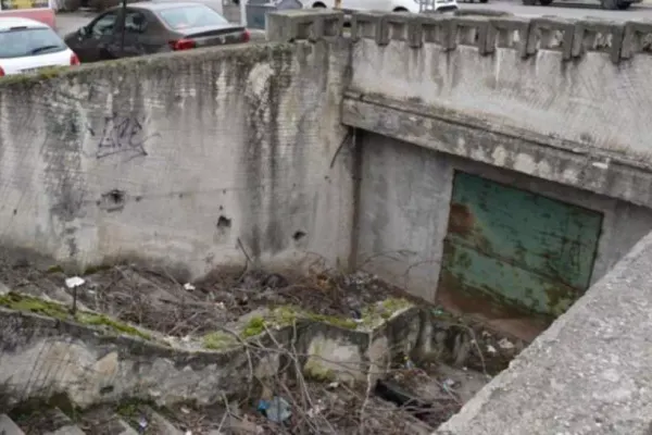 Singurul pasaj pietonal subteran din Slatina, aflat în conservare!