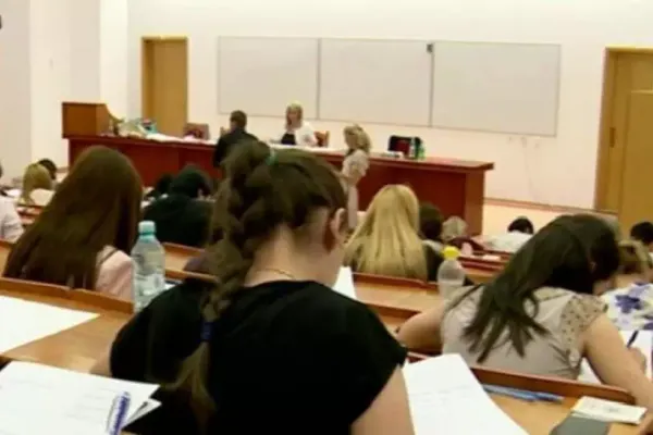 Început de an școlar cu probleme. Studenții anunță proteste în toate centrele universitare din țară
