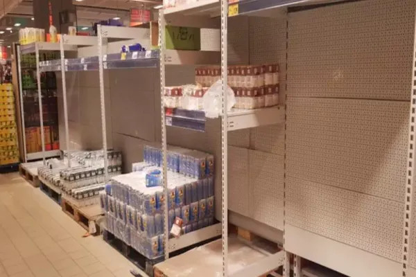 ANSVSA: Există suficiente stocuri de alimente