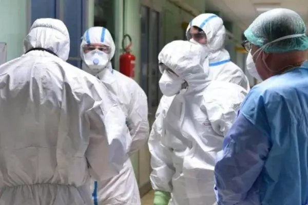 Ventilatoarele presupus vinovate de incendiile din două spitale din Rusia, suspendate din uz