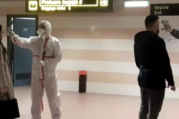 Românii veniți din Italia, băgați direct în carantină 14 zile