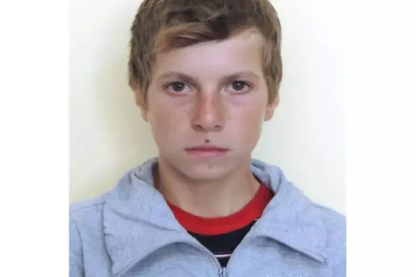 Băiat de 14 ani din Roman, căutat de polițiști