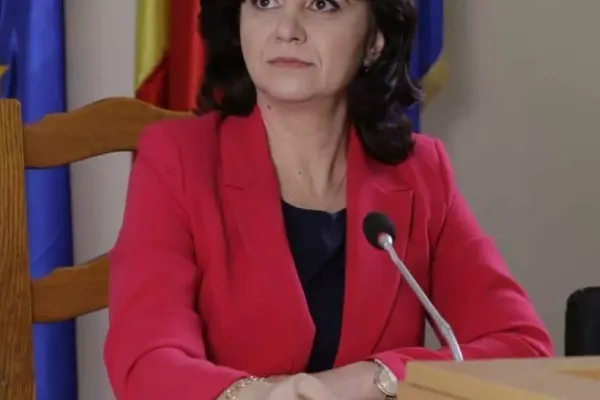 OFICIAL - Simulările pentru bacalaureat și evaluările naționale au fost suspendate