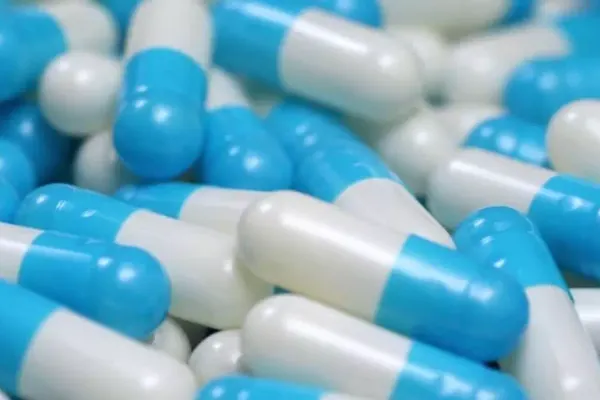 Ministerul Sănătății analizează posibilitatea eliberării medicamentului Favipiravir prin farmaciile din spitale, gratuit, pentru tratarea cazurilor COVID