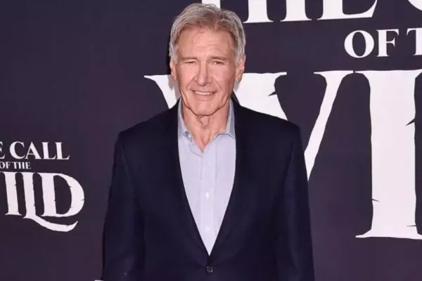 Harrison Ford, la un pas de un nou accident aviatic