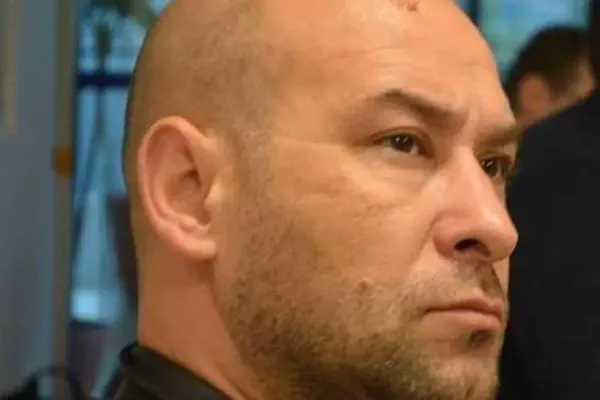 Jurnalistul Realitatea Sebastian Oancea, încătușat și bătut de polițiști