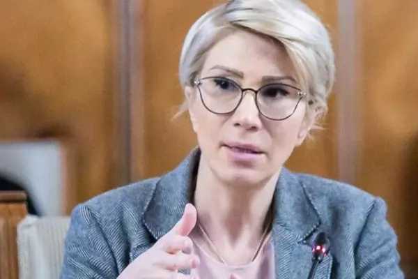Raluca Turcan la „Legile Puterii”: „România s-a transformat într-o sală de urgențe permanentă a unui spital jefuit de guvernarea precedentă”