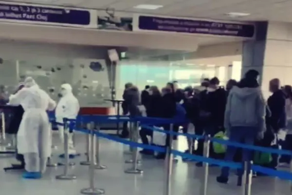 Ieșenii se tem mai tare de sărăcie decât de COVID-19! Aeroportul din Iași, plin de oameni care pleacă la muncă în Germania