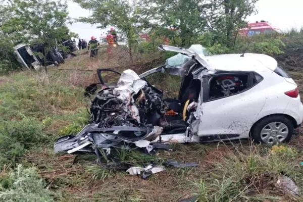 Accident cumplit în județul Galați. Un bebeluș și părinții săi au murit